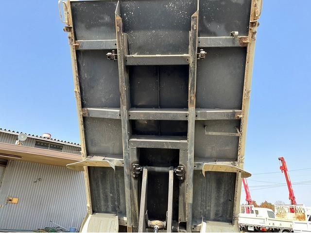 MITSUBISHI CANTER 2012 Image 31