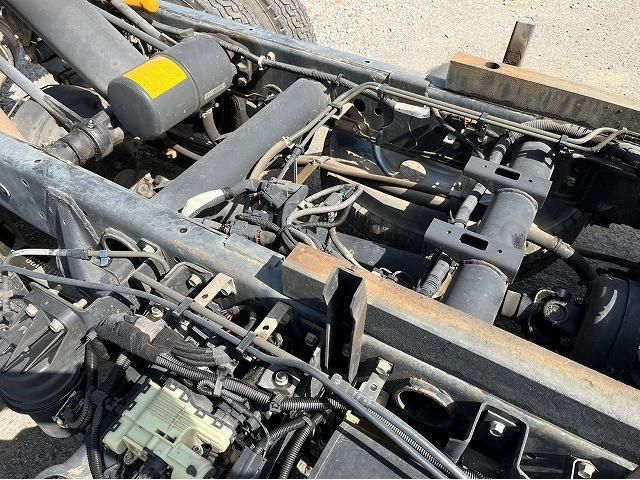 MITSUBISHI CANTER 2012 Image 31