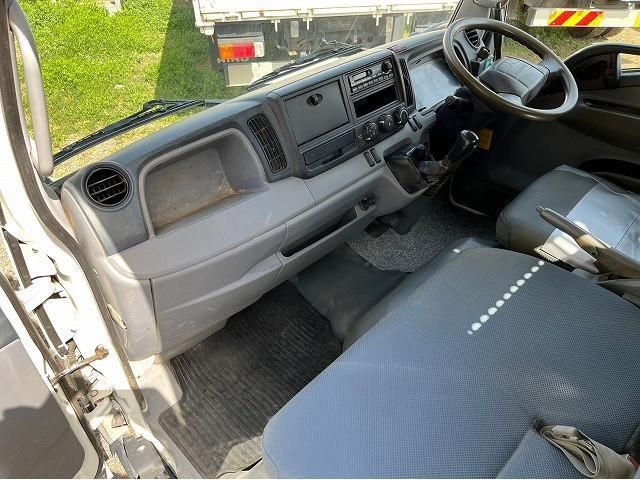 MITSUBISHI CANTER 2012 Image 31