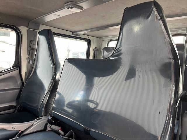 MITSUBISHI CANTER 2015 Image 31