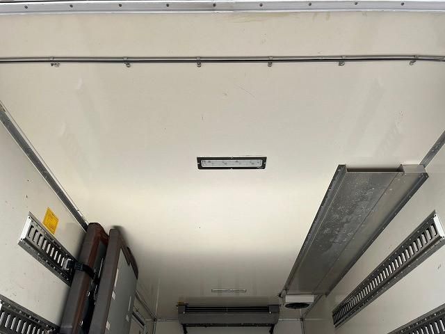 ISUZU ELF 2013 Image 31