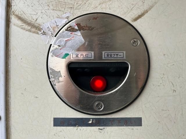 ISUZU ELF 2013 Image 31