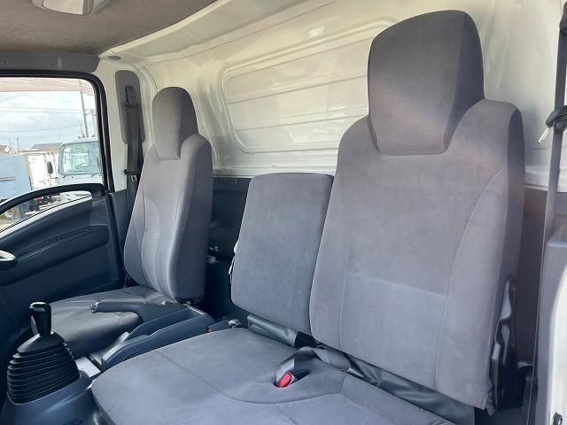 ISUZU ELF 2013 Image 31