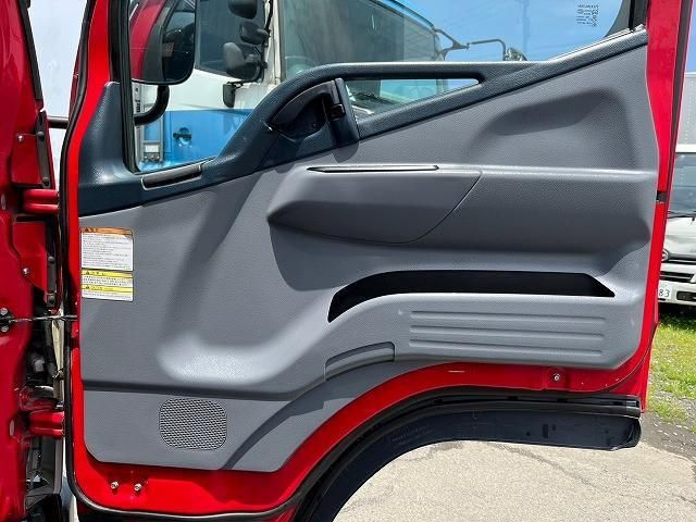 MITSUBISHI CANTER 2016 Image 31