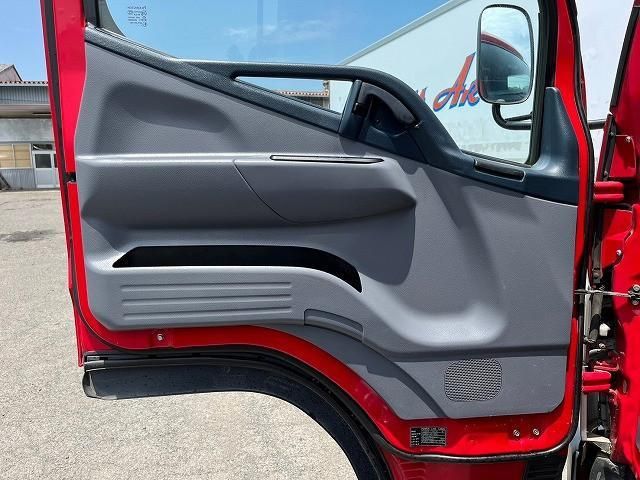 MITSUBISHI CANTER 2016 Image 31