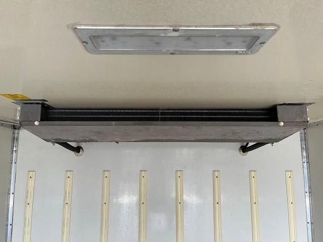 ISUZU ELF 2013 Image 31