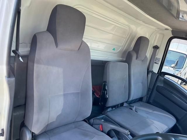 ISUZU ELF 2013 Image 31