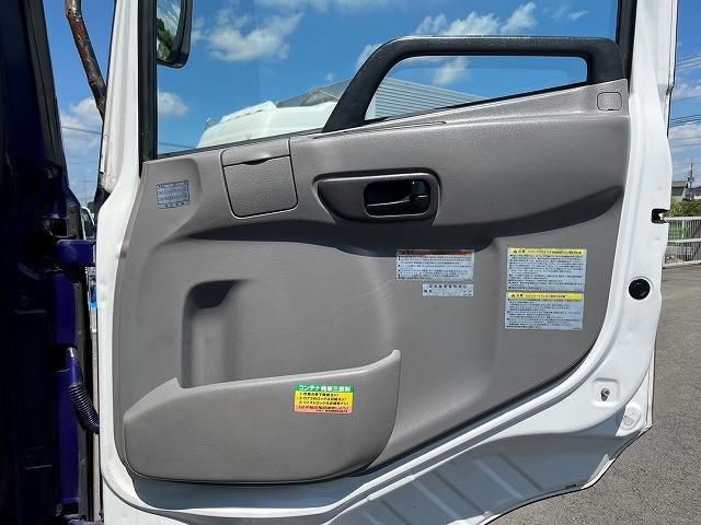 NISSAN DIESEL QUON 2014 Image 31