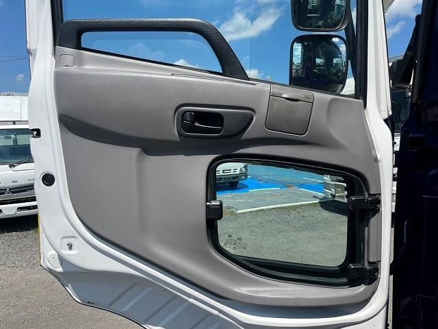 NISSAN DIESEL QUON 2014 Image 31