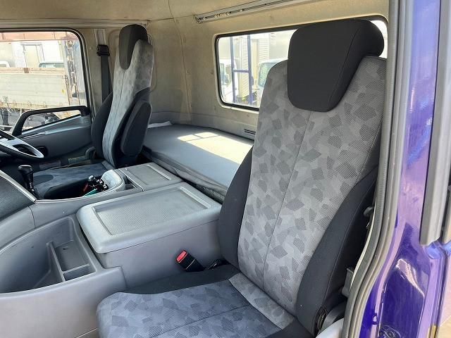 NISSAN DIESEL QUON 2014 Image 31