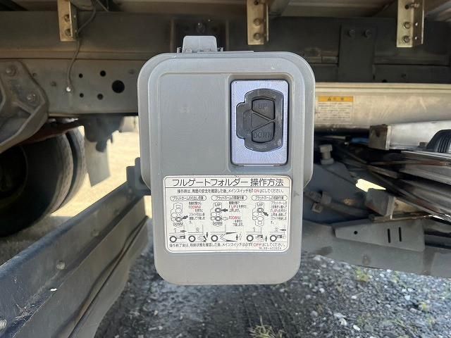 HINO DUTRO 2015 Image 31