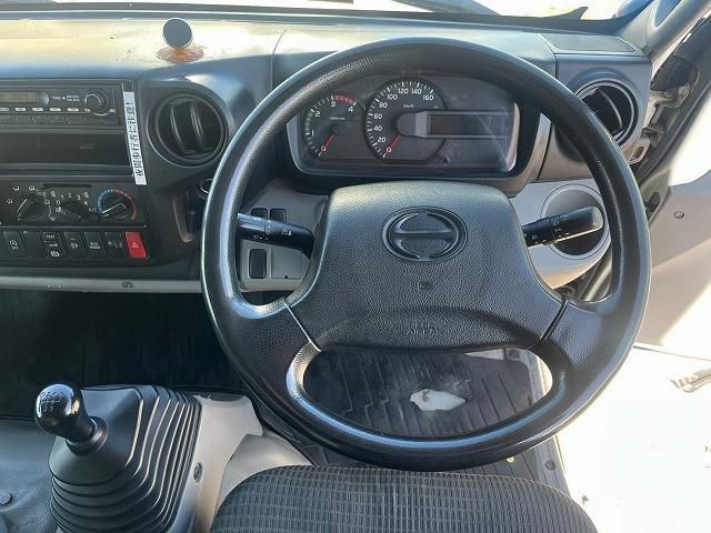 HINO DUTRO 2015 Image 31