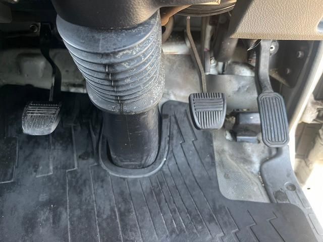 HINO DUTRO 2015 Image 31