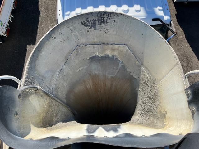 HINO PROFIA 2022 Image 31