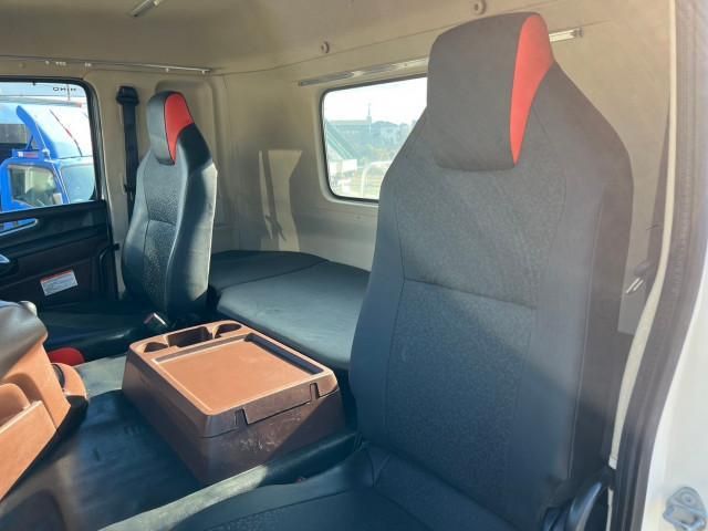 HINO PROFIA 2022 Image 31