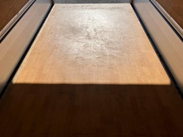 MITSUBISHI CANTER 2012 Image 31