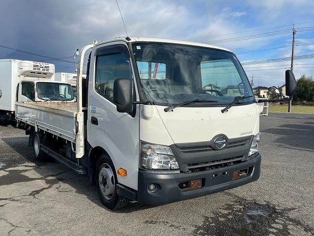 HINO DUTRO 2017 Image 31