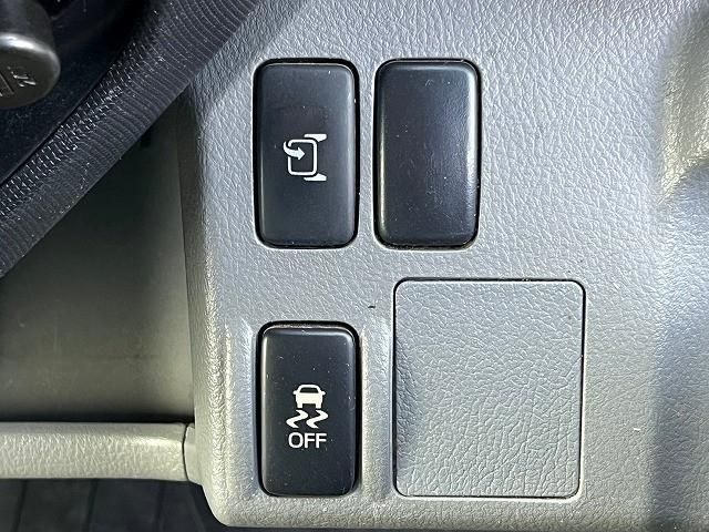 HINO DUTRO 2017 Image 31