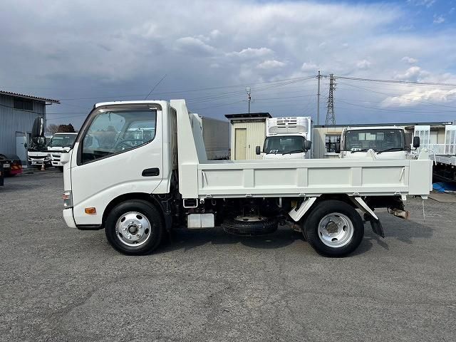HINO DUTRO 2013 Image 31