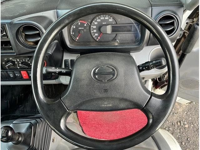 HINO DUTRO 2013 Image 31