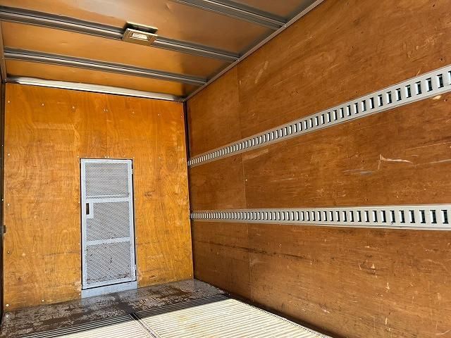 MITSUBISHI CANTER 2016 Image 31