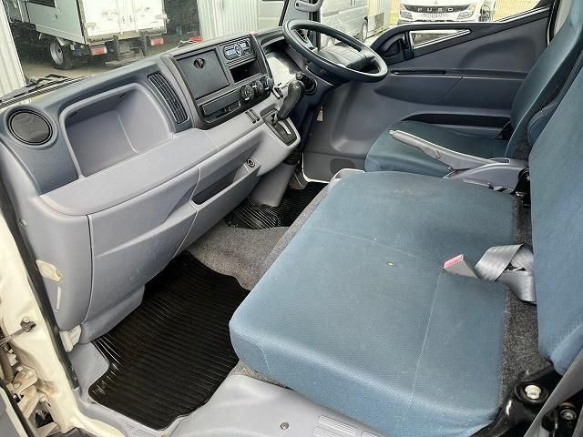 MITSUBISHI CANTER 2016 Image 31