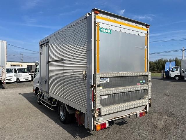 HINO DUTRO 2014 Image 31