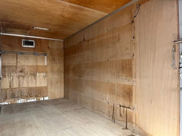 HINO DUTRO 2014 Image 31