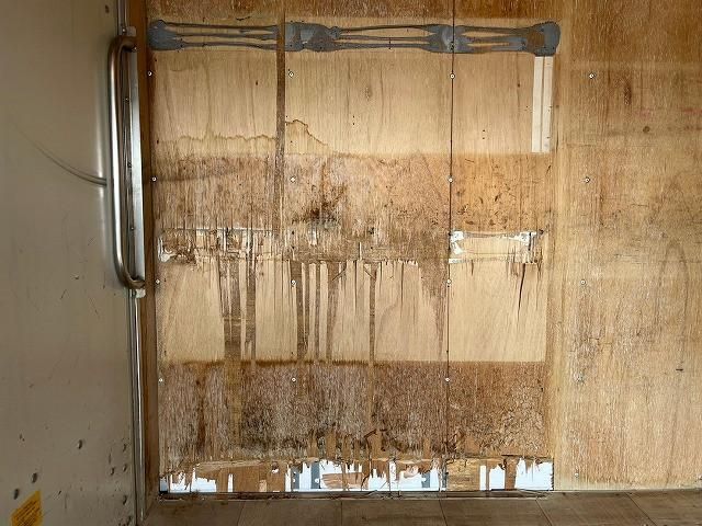 HINO DUTRO 2014 Image 31