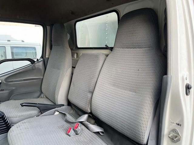 HINO DUTRO 2014 Image 31