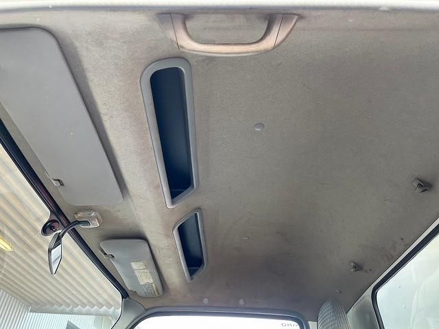 HINO DUTRO 2014 Image 31