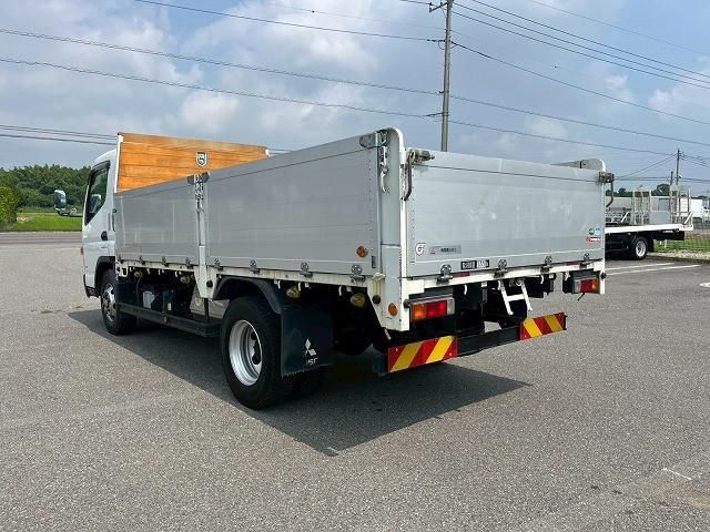 MITSUBISHI CANTER 2017 Image 31