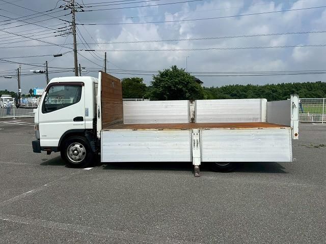 MITSUBISHI CANTER 2017 Image 31