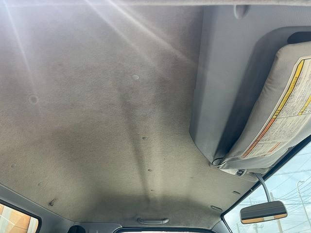 MITSUBISHI CANTER 2017 Image 31