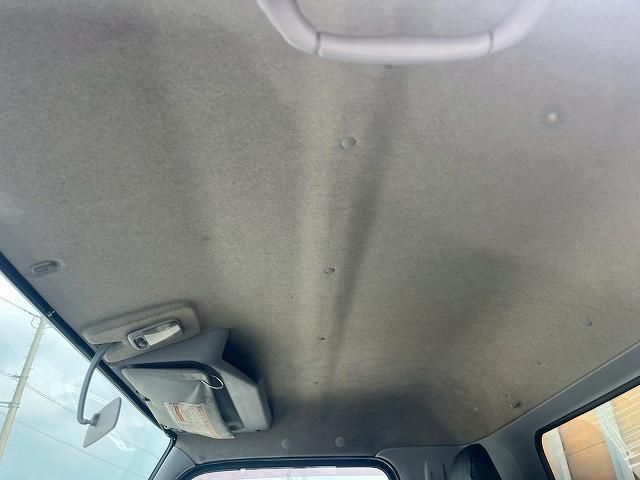 MITSUBISHI CANTER 2017 Image 31