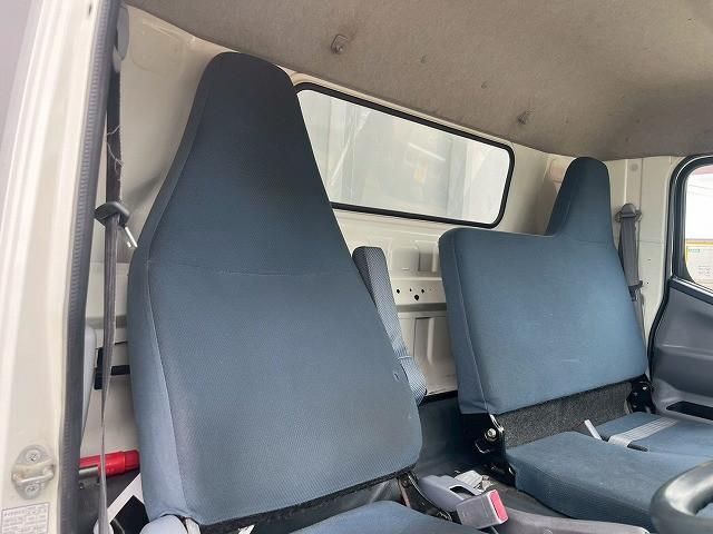 MITSUBISHI CANTER 2015 Image 31