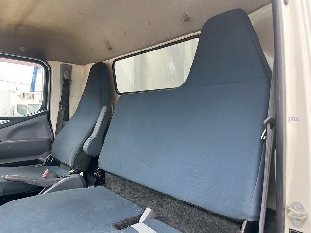 MITSUBISHI CANTER 2015 Image 31