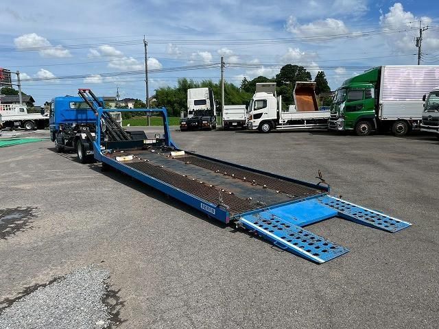 MITSUBISHI CANTER 2017 Image 31