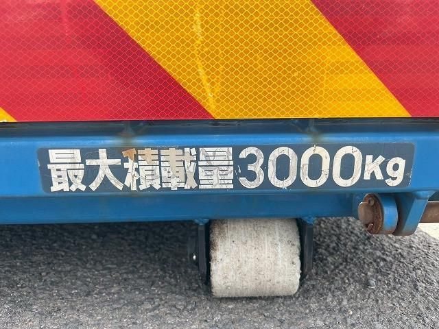 MITSUBISHI CANTER 2017 Image 31