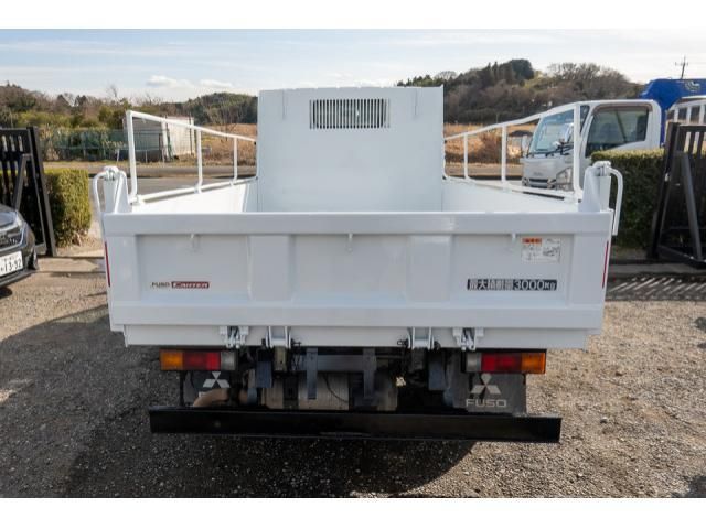 MITSUBISHI CANTER 2019 Image 31