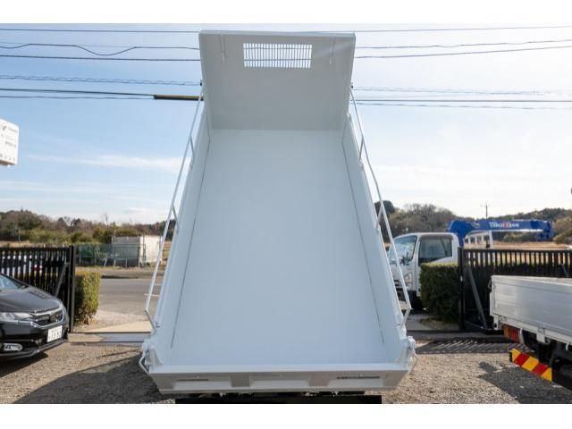 MITSUBISHI CANTER 2019 Image 31