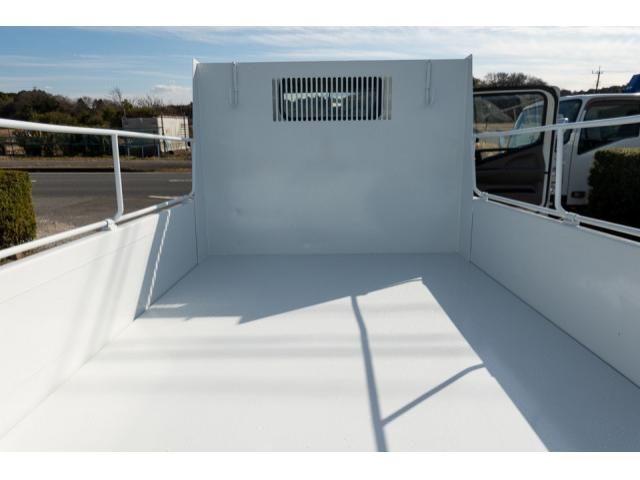 MITSUBISHI CANTER 2019 Image 31