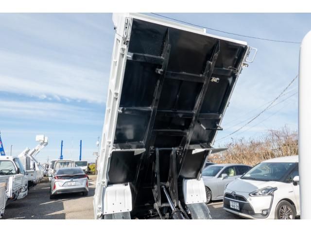 MITSUBISHI CANTER 2019 Image 31