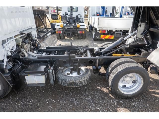 MITSUBISHI CANTER 2019 Image 31