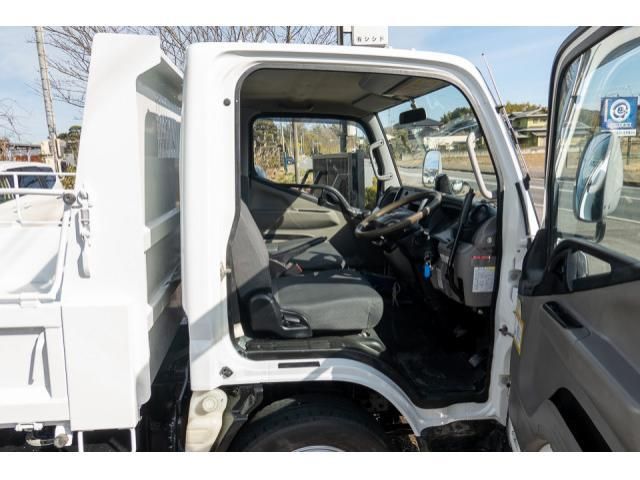 MITSUBISHI CANTER 2019 Image 31