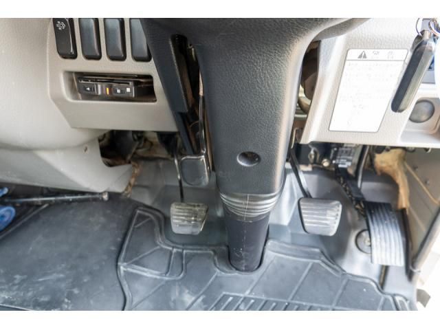 MITSUBISHI CANTER 2019 Image 31