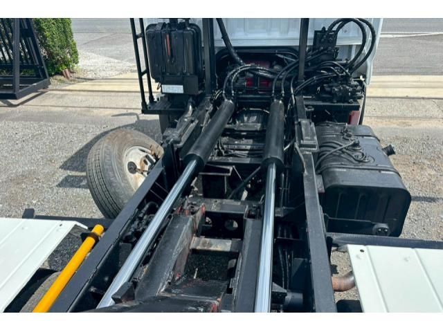 HINO DUTRO 2017 Image 31