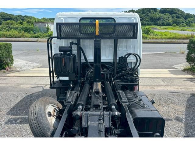 HINO DUTRO 2017 Image 31