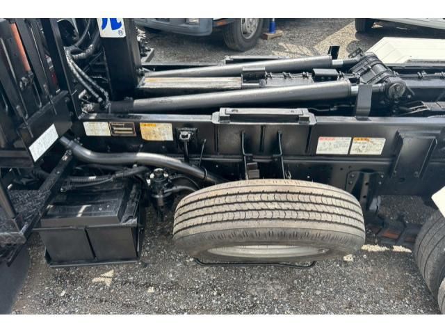 HINO DUTRO 2017 Image 31