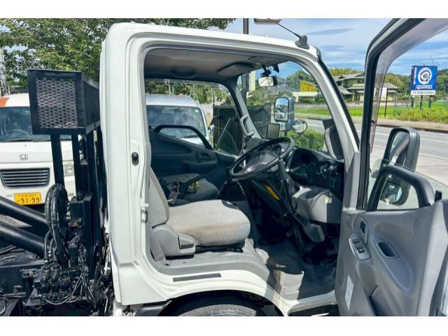 HINO DUTRO 2017 Image 31